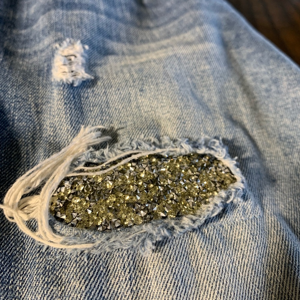 Jeans with rhinestones